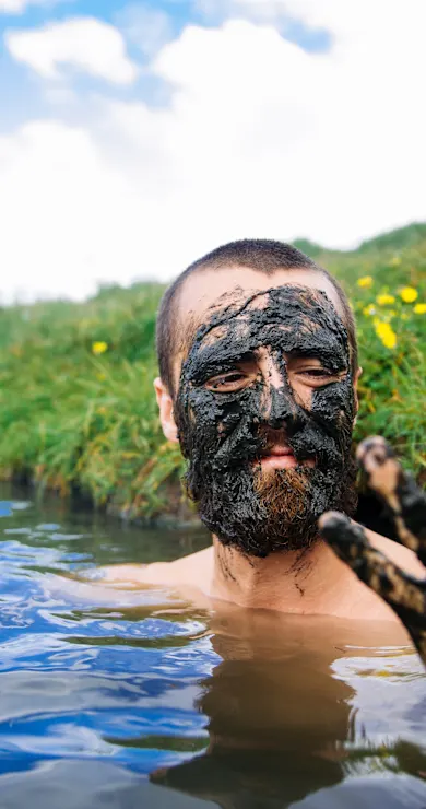 Carousel Slide Image of En el sol de medianoche