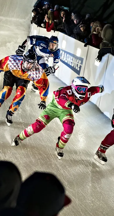 Carousel Slide Image of 4 Below Zero