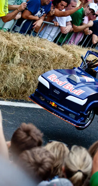 Carousel Slide Image of Red Bull Seifenkistenrennen