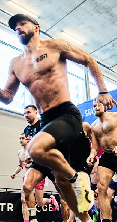 Carousel Slide Image of Izvan ROXa