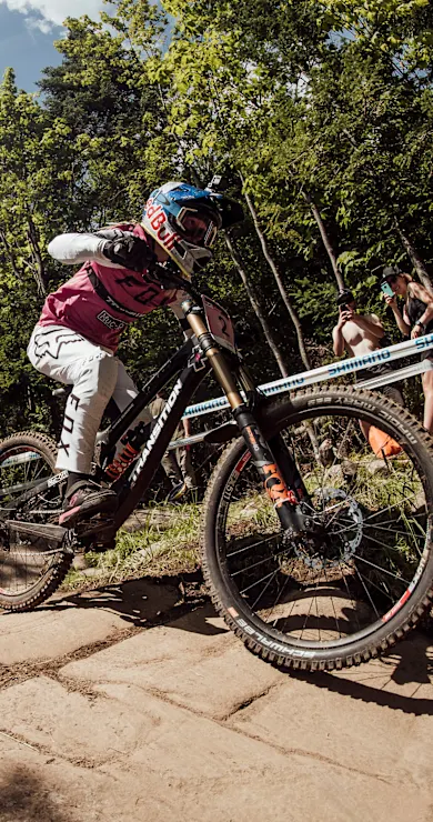 Carousel Slide Image of Women's DH 2nd place run, Mont-Sainte-Anne