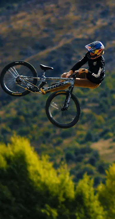 Carousel Slide Image of Emil Johansson en Nueva Zelanda