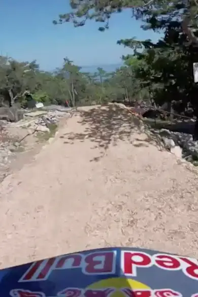 Carousel Slide Image of Lošinj DH track explanation