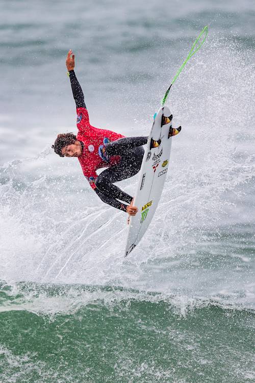 Sounds surfers make while surfing