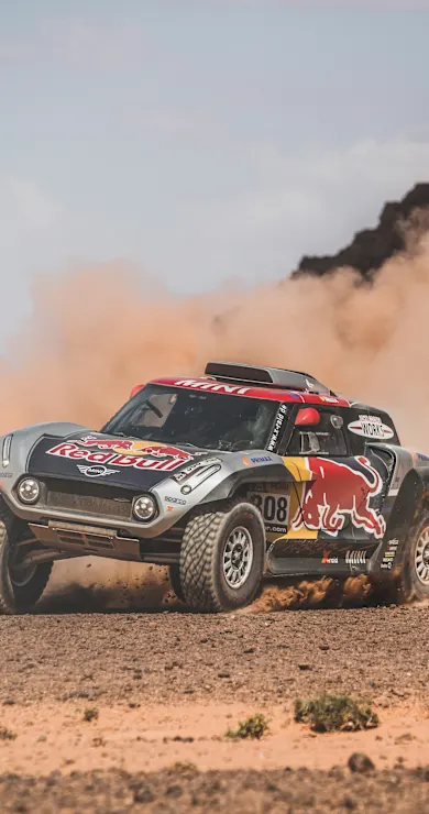 Carousel Slide Image of X-raidミニJCWバギー初走行