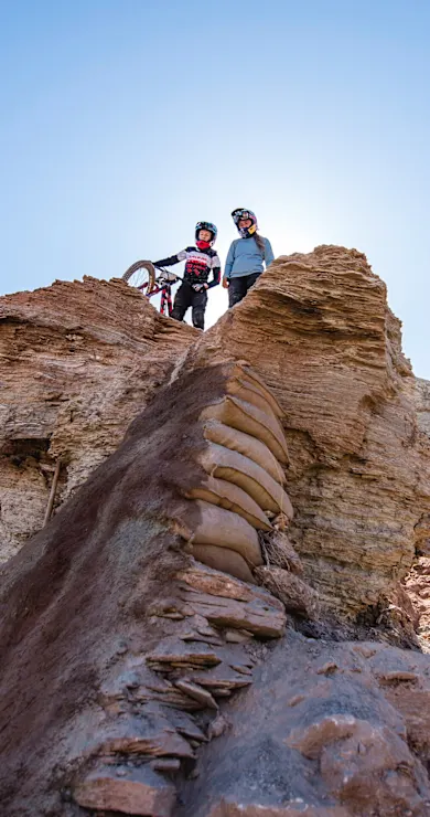 Carousel Slide Image of Von den Athletinnen, die den Freeride-MTB-Sport vorantreiben 