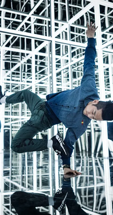 Carousel Slide Image of Infinity Cube