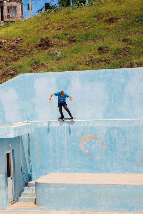 Skating the streets of Senegal and Cape Verde