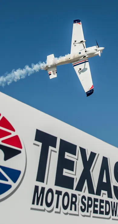 Carousel Slide Image of Fort Worth, Texas: profile of a city