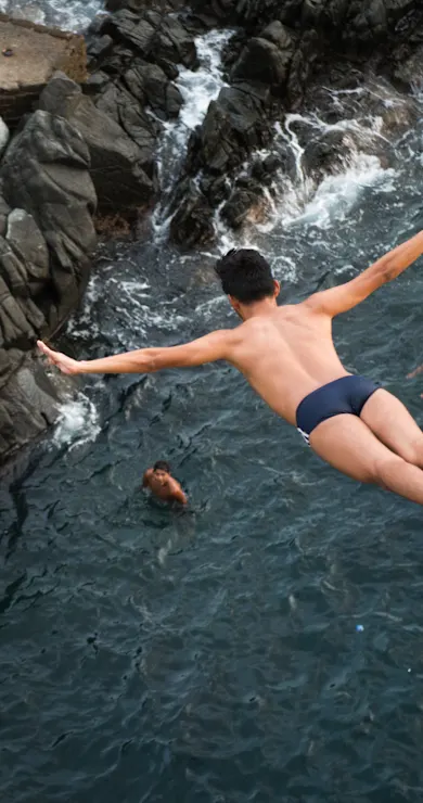 Carousel Slide Image of Jonathan Paredes (ES)