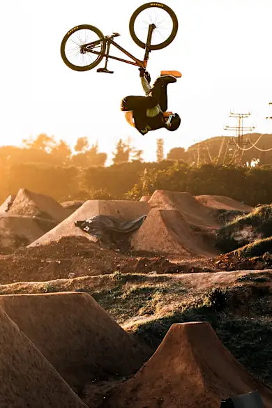 Carousel Slide Image of Dawid Godziek and friends explore La Poma
