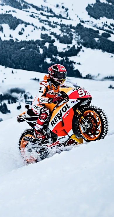 Carousel Slide Image of MotoGP Show Run en la Nieve
