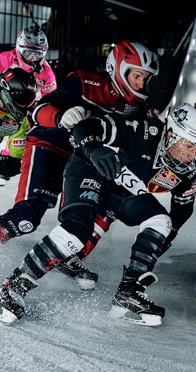 Carousel Slide Image of Amanda Trunzo's winning run in Japan