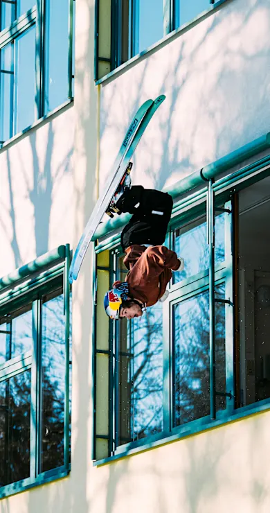 Carousel Slide Image of Matěj Švancer a jeho bláznivá maturita z lyžování 😎