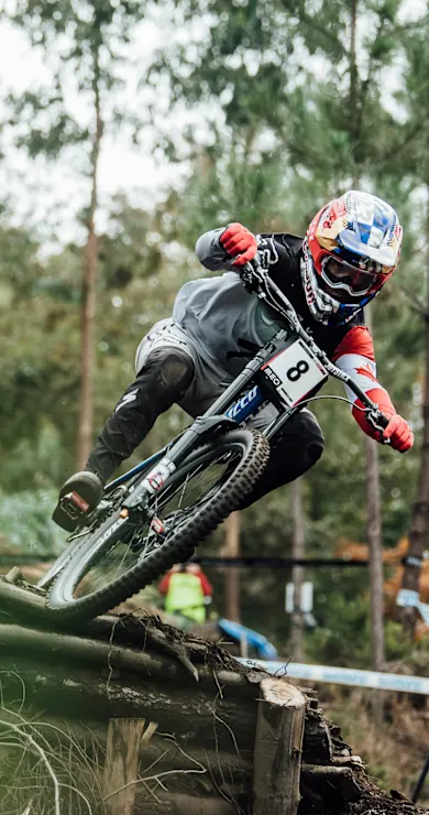 Carousel Slide Image of Lousã DH finals highlights with Rob Warner