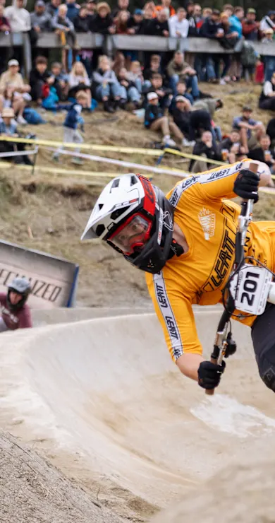 Carousel Slide Image of Dual Slalom men’s and women’s winning heats – Innsbruck
