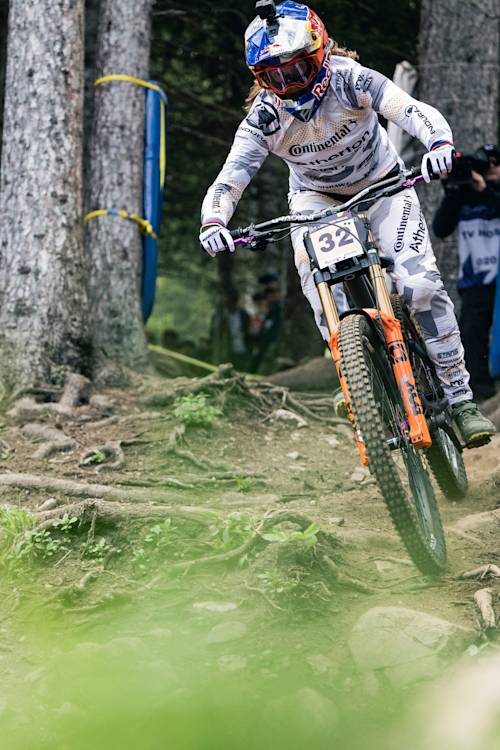 Rachel Atherton's historic winning run  