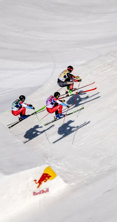 Carousel Slide Image of Men's winning run