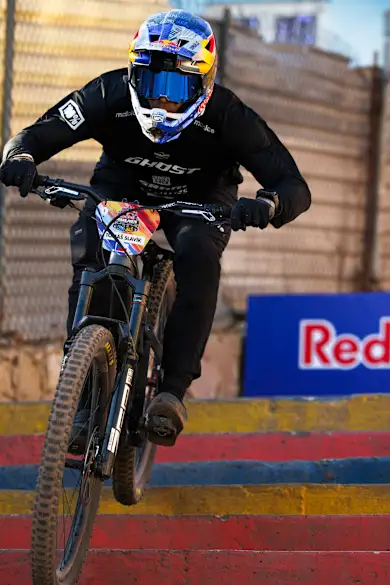 Carousel Slide Image of Red Bull Cerro Abajo 2025 : le duel pour le titre
