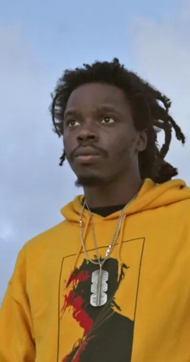 Carousel Slide Image of Twelve’Len