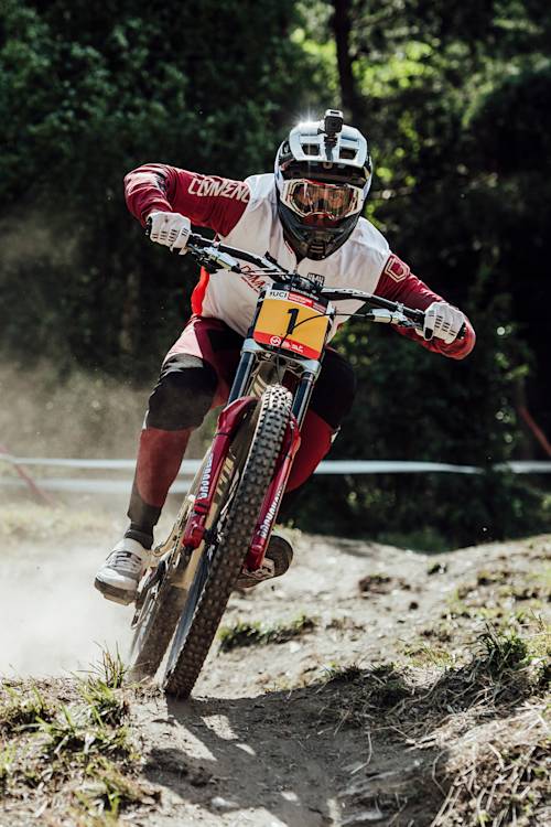 Men's DH 2nd place run – Vallnord