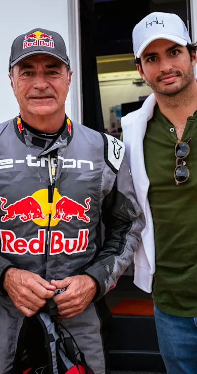 Carousel Slide Image of Electric charge to the Dakar