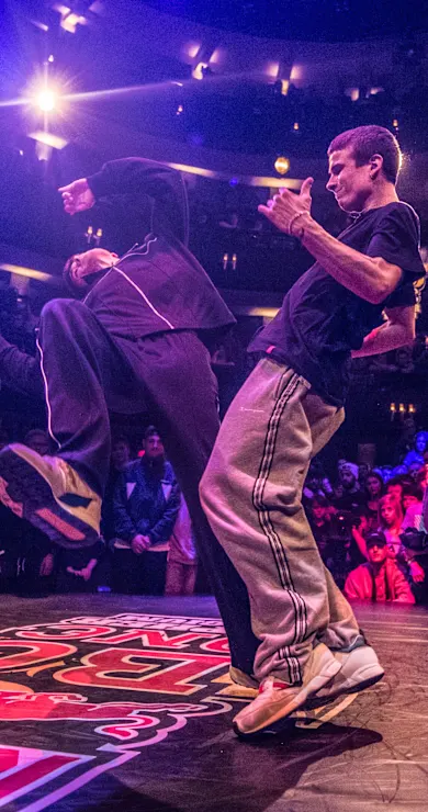 Carousel Slide Image of B-Boys final: Simon vs Lucky
