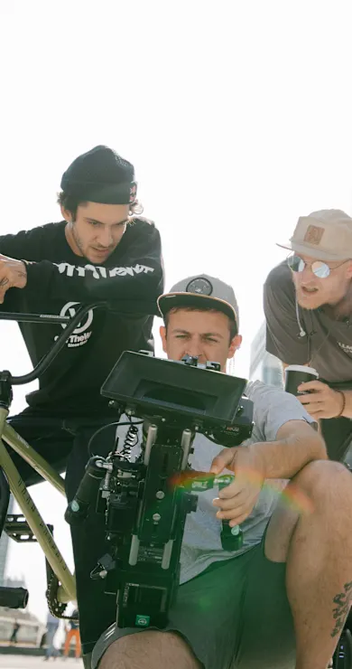 Carousel Slide Image of Matthias Dandois explora Paris