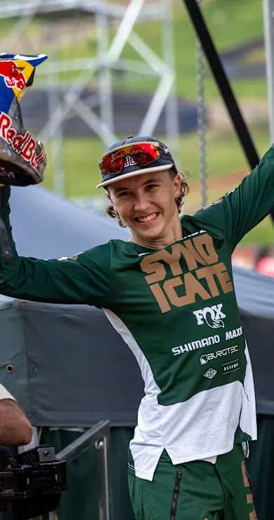 Carousel Slide Image of Jackson Goldstone's winning run – Val di Sole