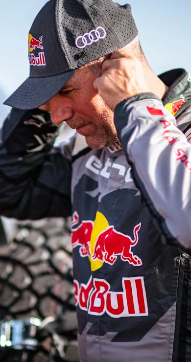 Carousel Slide Image of Stage 6: A legend drops out of Dakar