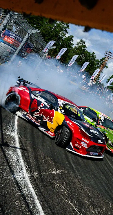 Carousel Slide Image of Los 100 momentos más locos del Drift Masters
