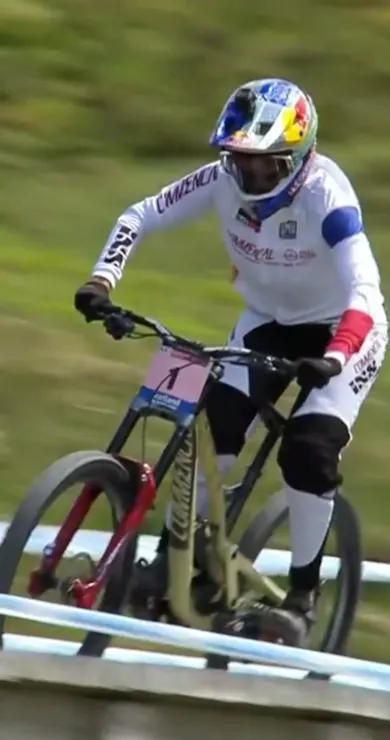 Carousel Slide Image of Women's 2nd Place Run – Fort William