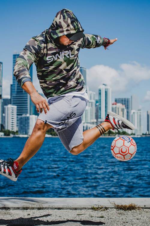 Red bull Street Style