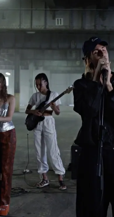 Carousel Slide Image of Mind Bath & friends – Flower Tattoo